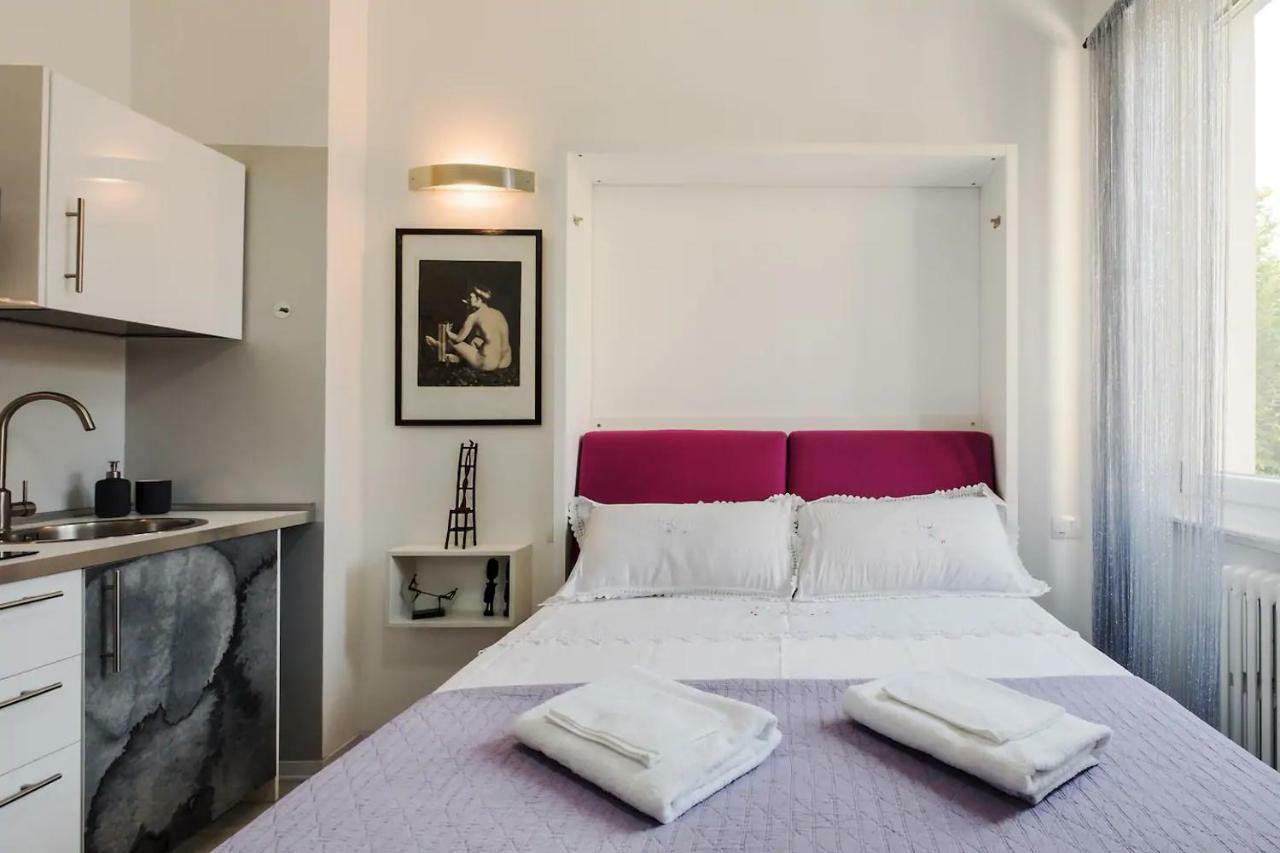 ℒovely & ℰlegant Studio Next To Duomo/Missori Milan Luaran gambar