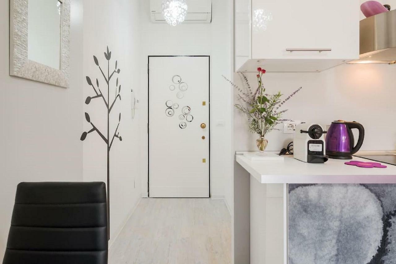 ℒovely & ℰlegant Studio Next To Duomo/Missori Milan Luaran gambar