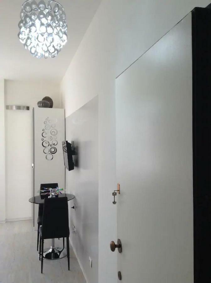ℒovely & ℰlegant Studio Next To Duomo/Missori Milan Luaran gambar