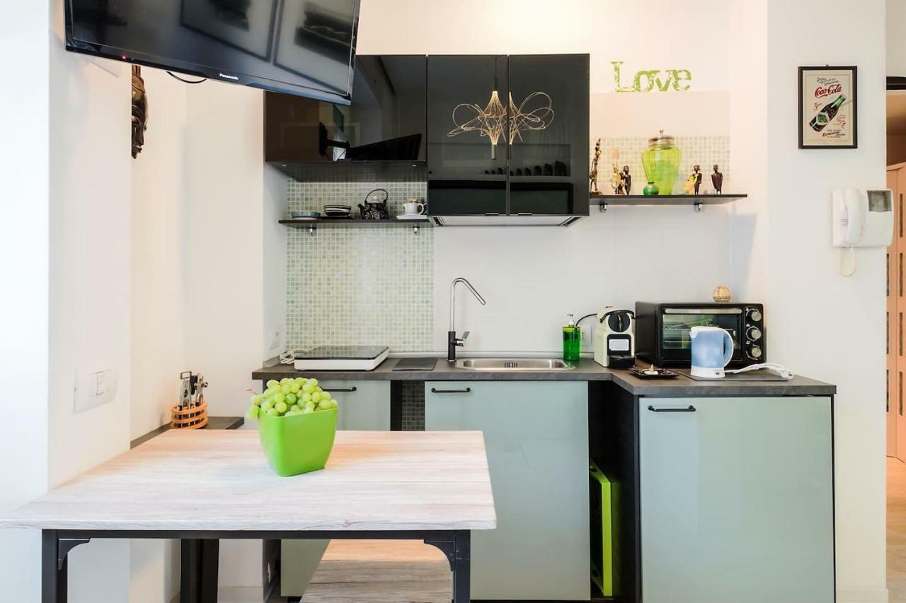 ℒovely & ℰlegant Studio Next To Duomo/Missori Milan Luaran gambar
